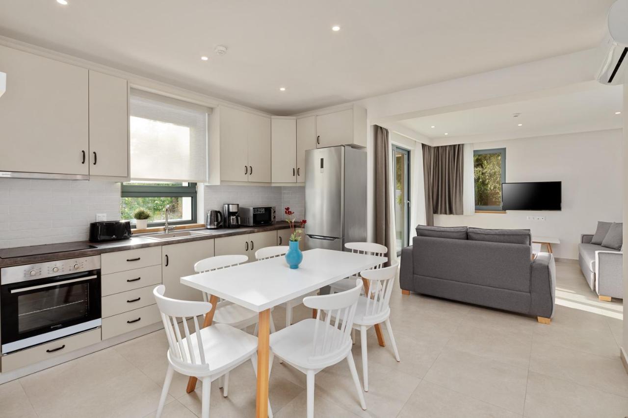 Perithia Suites Ngoại thất bức ảnh