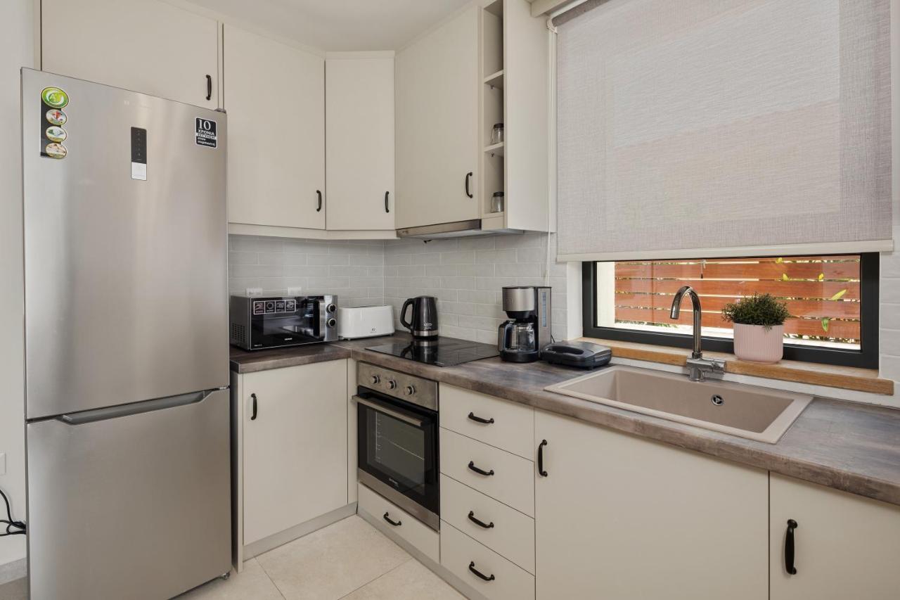 Perithia Suites Ngoại thất bức ảnh