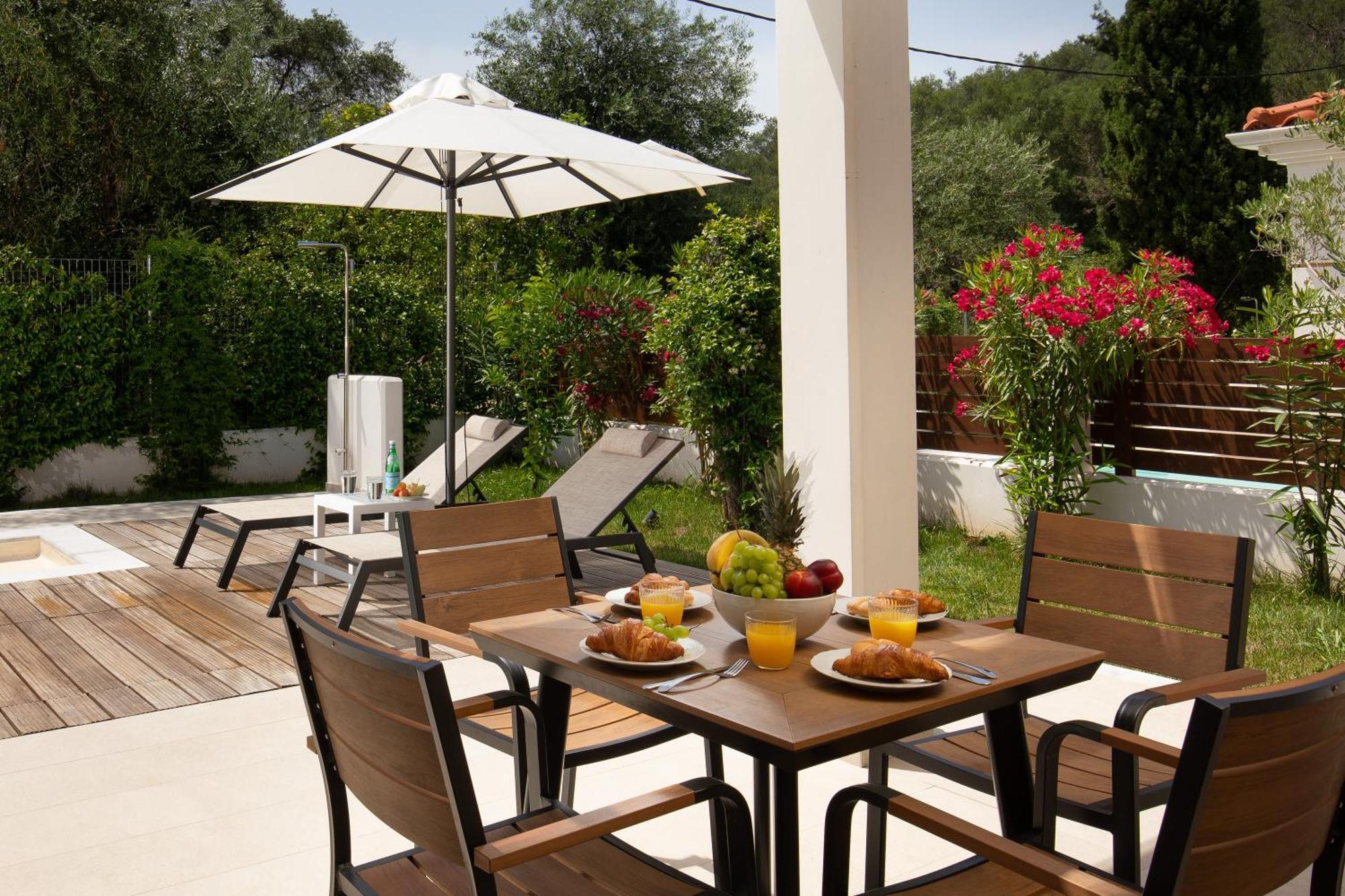 Perithia Suites Ngoại thất bức ảnh