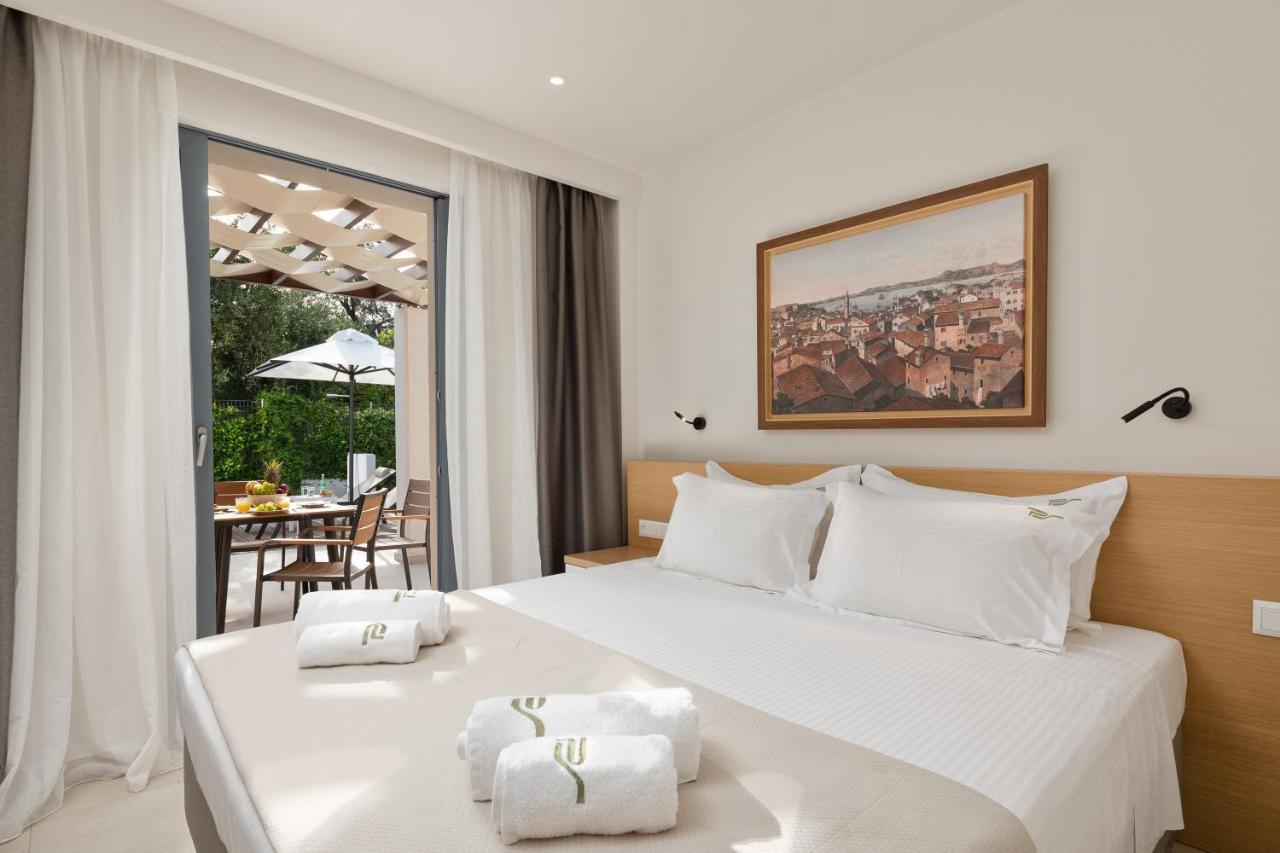 Perithia Suites Ngoại thất bức ảnh
