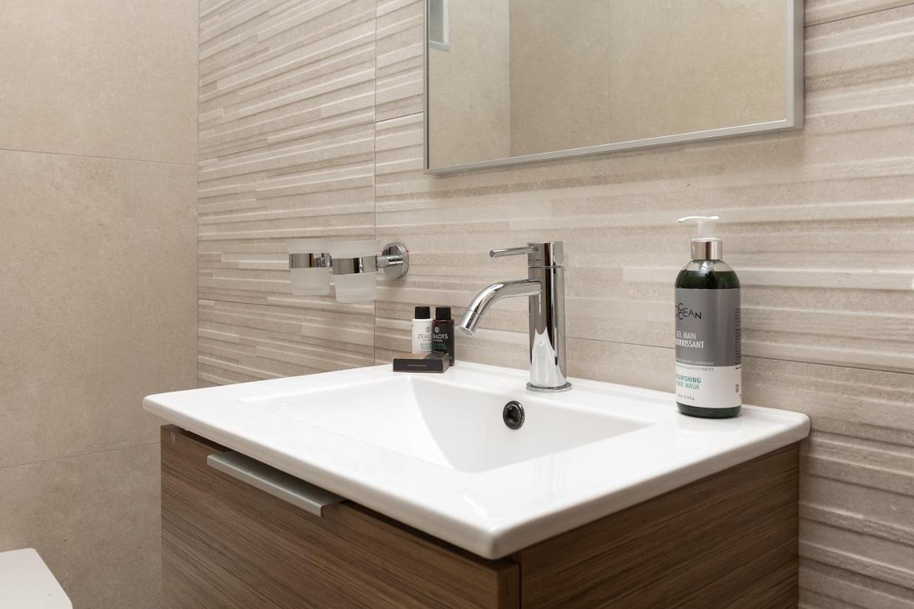 Perithia Suites Ngoại thất bức ảnh
